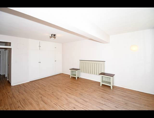 2 BEDROOM APARTMENT FOR SALE IN CRAIGHALL PARK